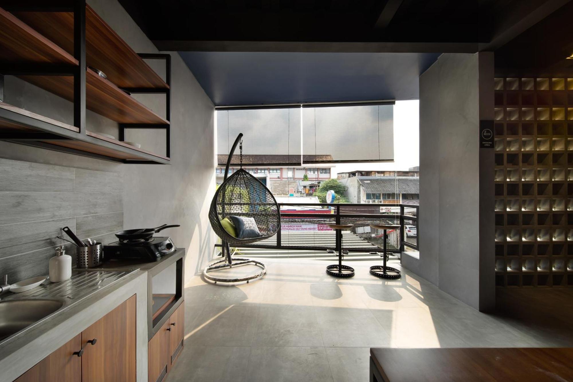Cove W Jakarta